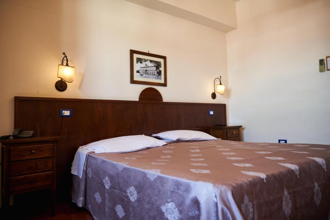 Hotel Max Aversa Dış mekan fotoğraf