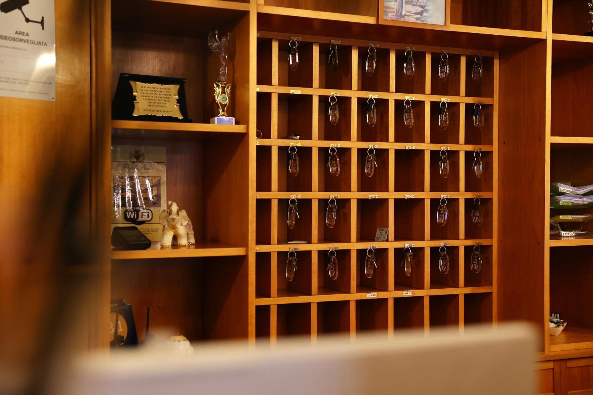 Hotel Max Aversa Dış mekan fotoğraf
