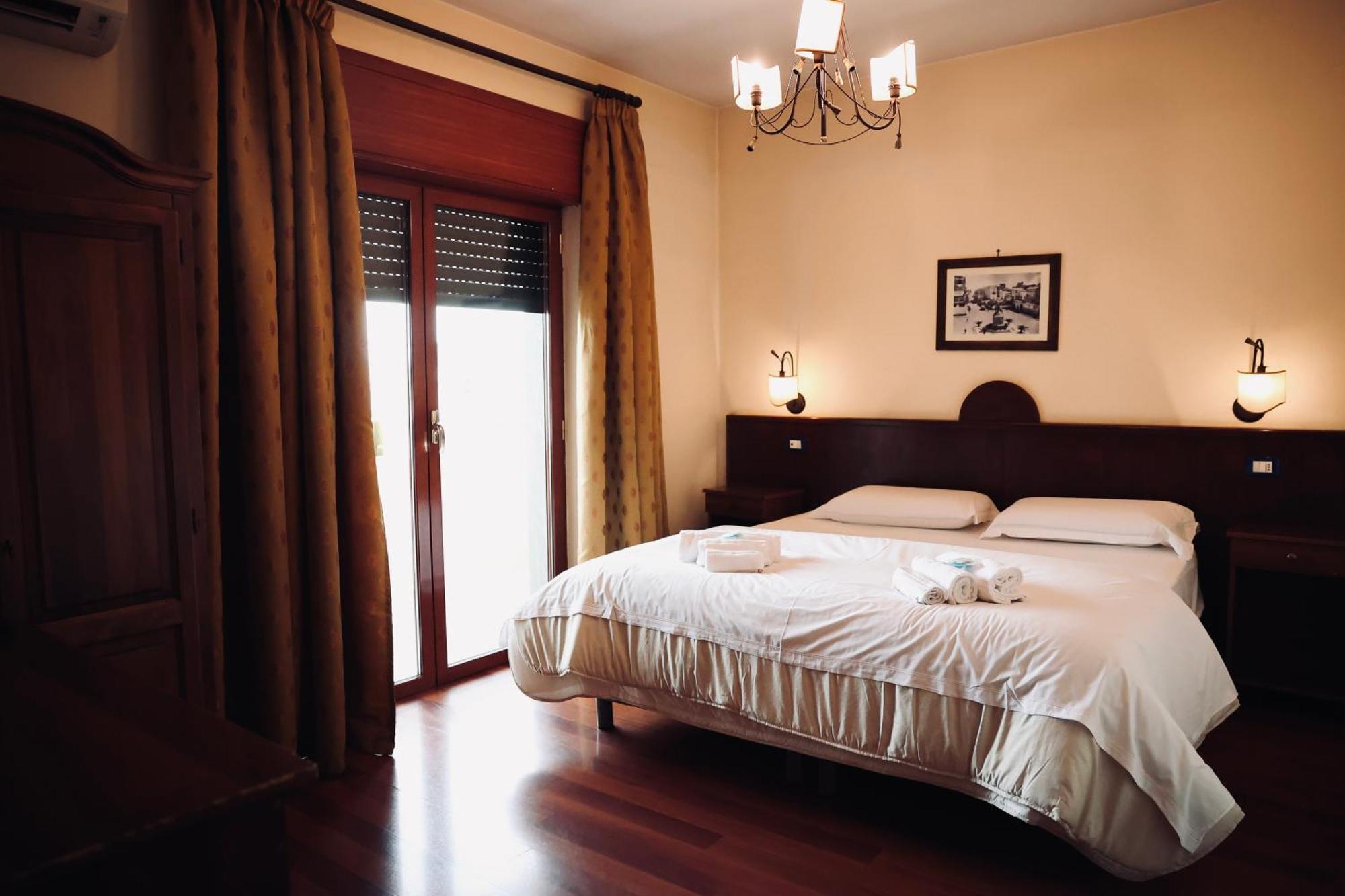 Hotel Max Aversa Dış mekan fotoğraf
