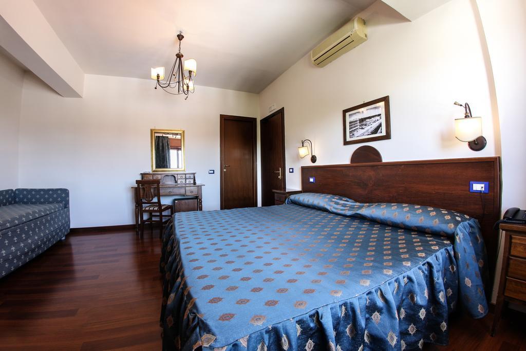 Hotel Max Aversa Dış mekan fotoğraf