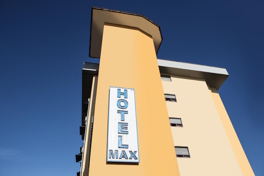 Hotel Max Aversa Dış mekan fotoğraf